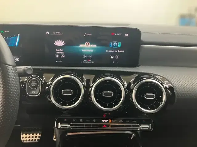 Mercedes-Benz A 45 AMG