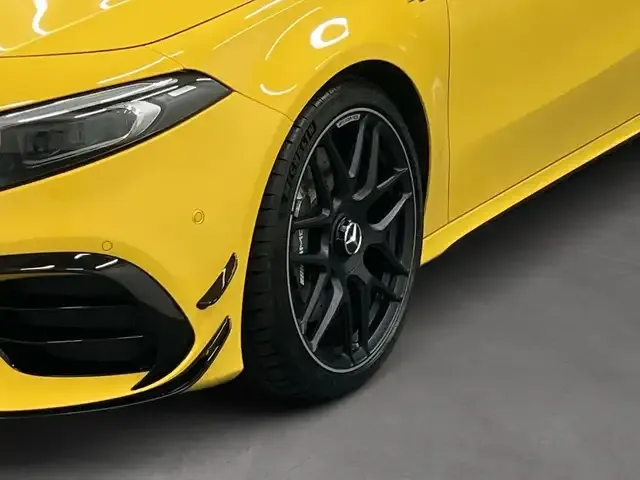 Mercedes-Benz A 45 AMG