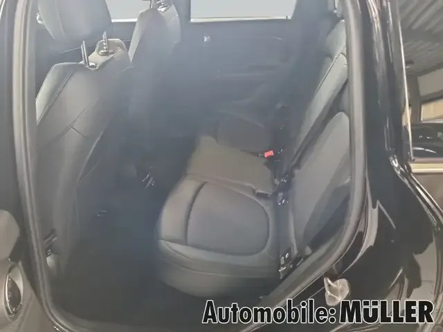 MINI One Countryman