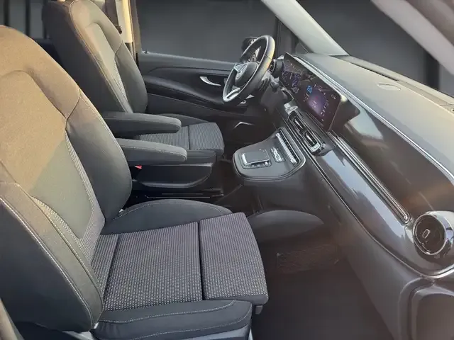 Mercedes-Benz EQV 300