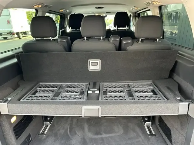 Mercedes-Benz EQV 300