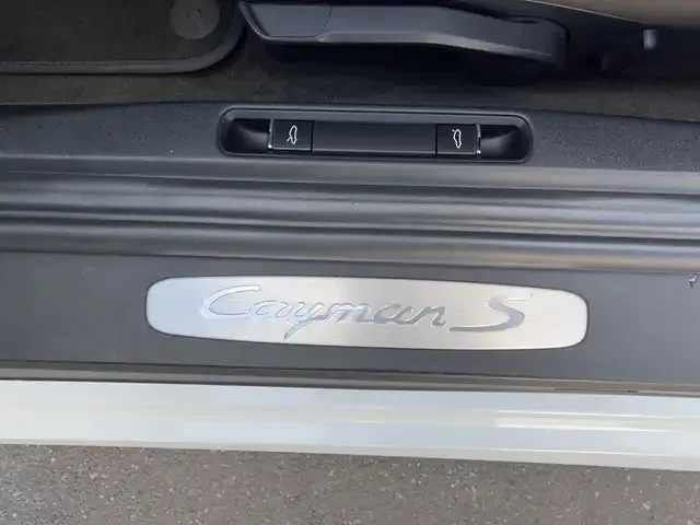 Porsche Cayman
