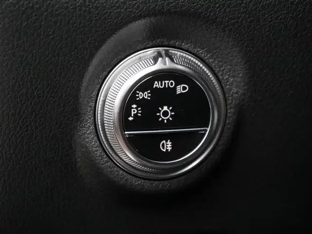 Mercedes-Benz CLE 200