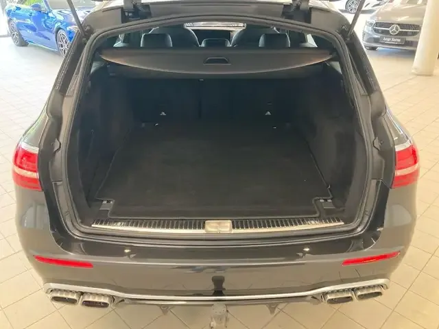 Mercedes-Benz E 63 AMG