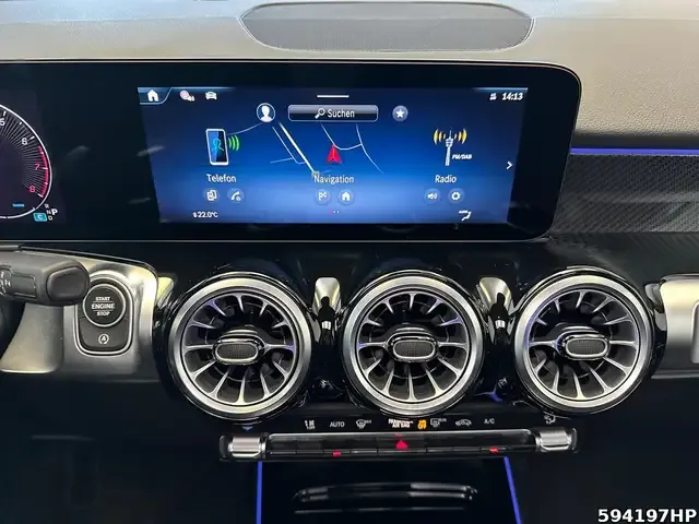 Mercedes-Benz GLB 200