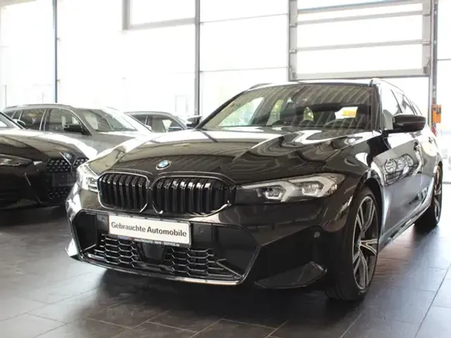 BMW 330