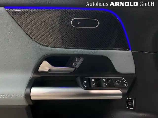 Mercedes-Benz GLA 220