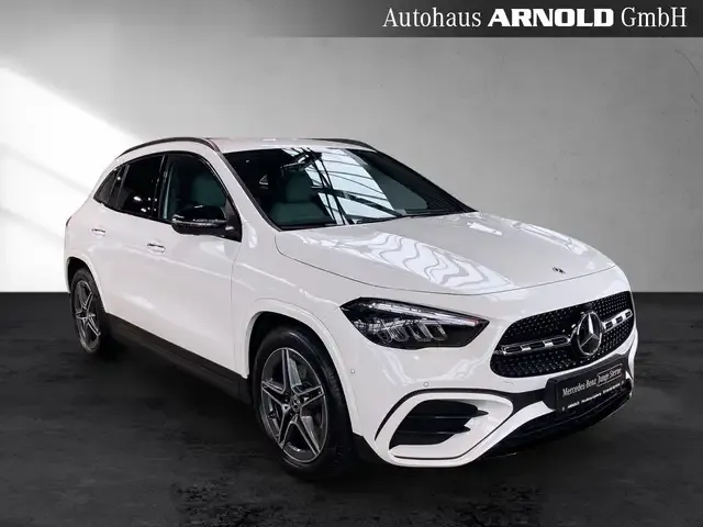 Mercedes-Benz GLA 220