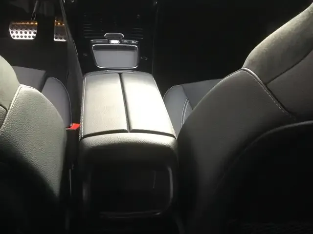 Mercedes-Benz CLA 220