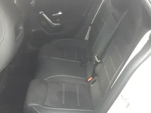 Mercedes-Benz CLA 220