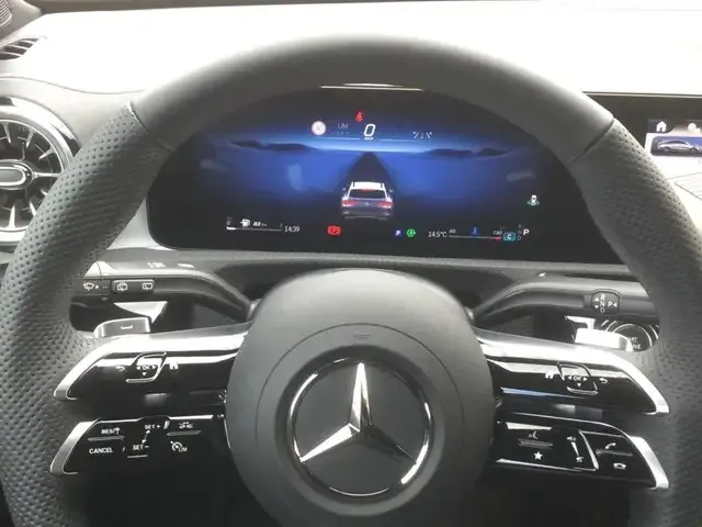 Mercedes-Benz CLA 220