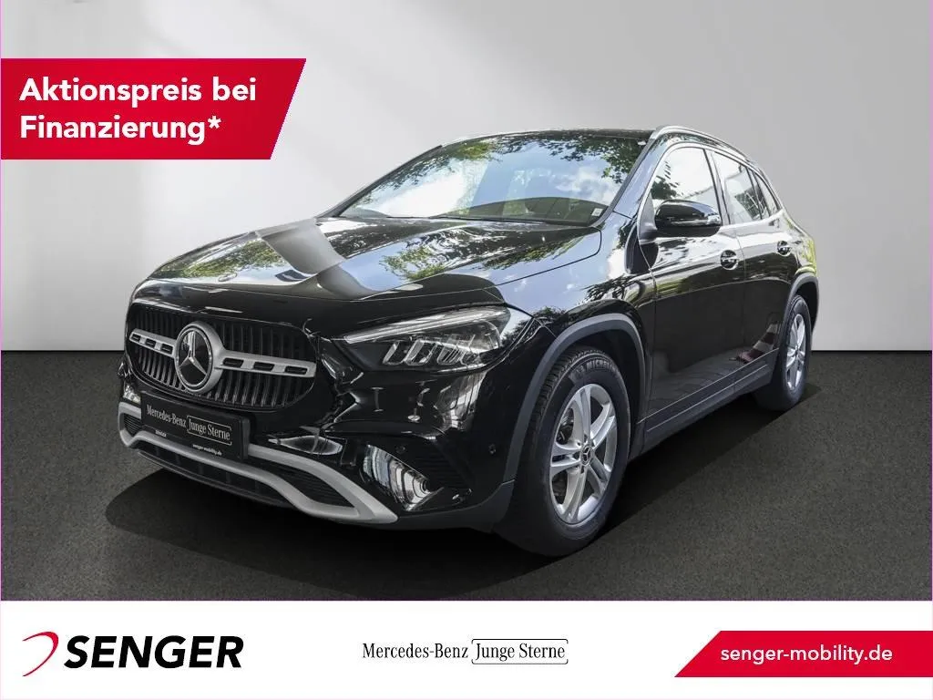 Mercedes-Benz GLA 200