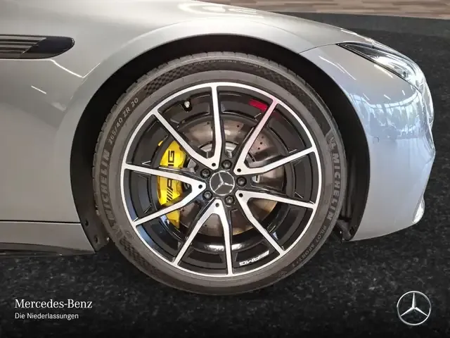 Mercedes-Benz SL 43 AMG