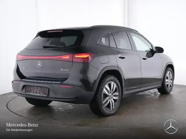 Mercedes-Benz EQA 300