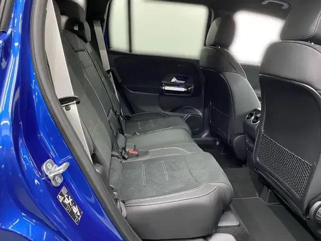 Mercedes-Benz GLB 220