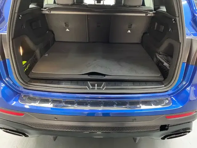 Mercedes-Benz GLB 220