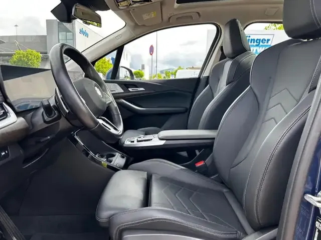 BMW 223