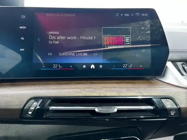 BMW 223