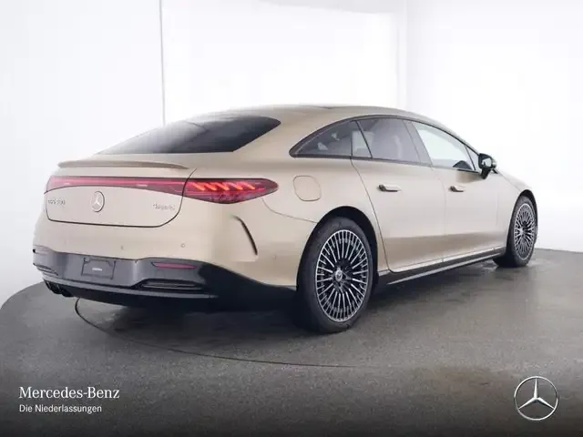 Mercedes-Benz EQS