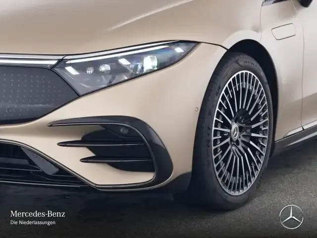 Mercedes-Benz EQS