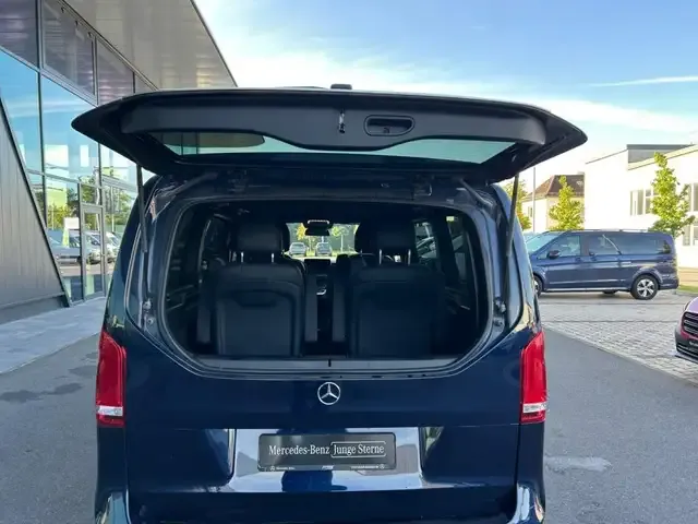 Mercedes-Benz V 250