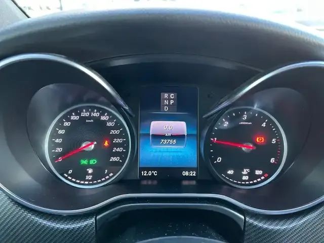 Mercedes-Benz V 250