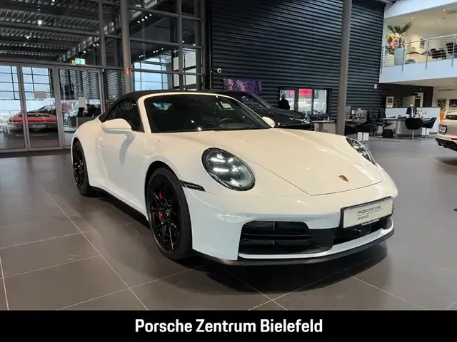Porsche 992