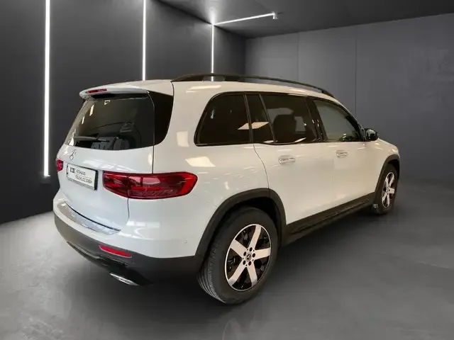 Mercedes-Benz GLB 250