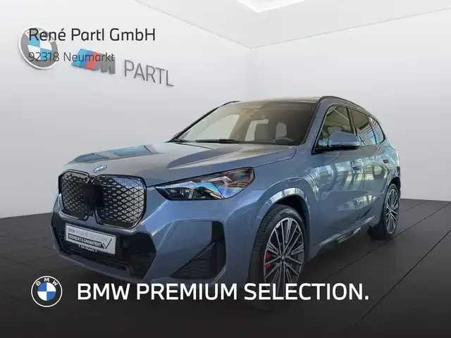 BMW iX1