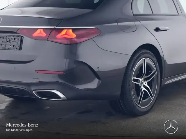 Mercedes-Benz E 200
