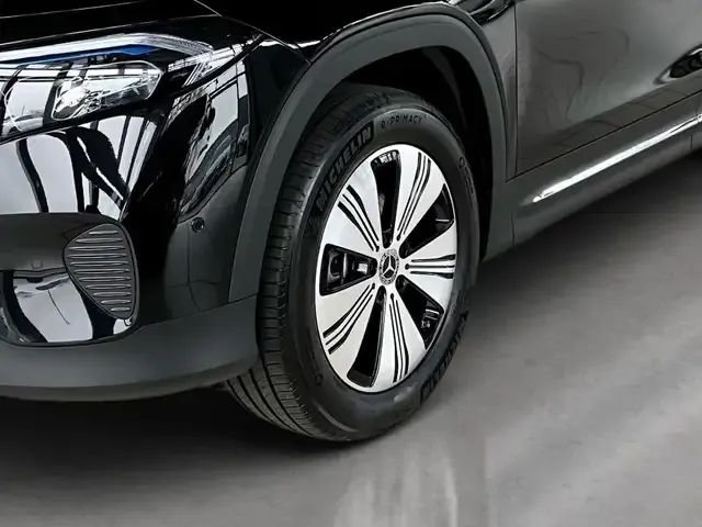 Mercedes-Benz EQB 300