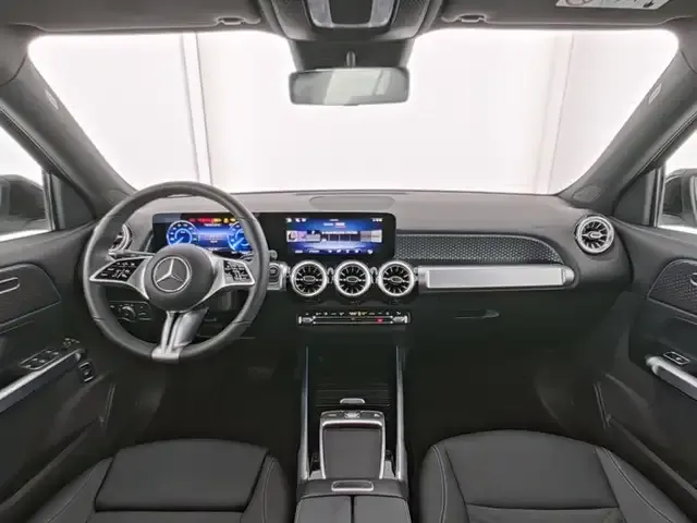 Mercedes-Benz EQB 300