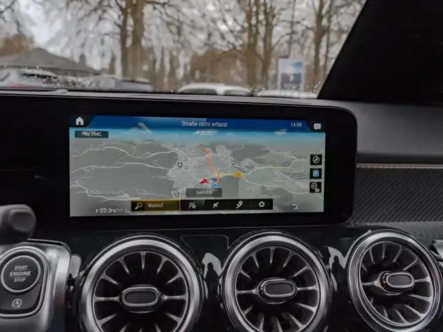 Mercedes-Benz GLB 200