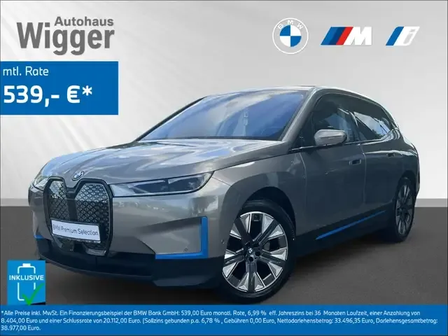 BMW iX