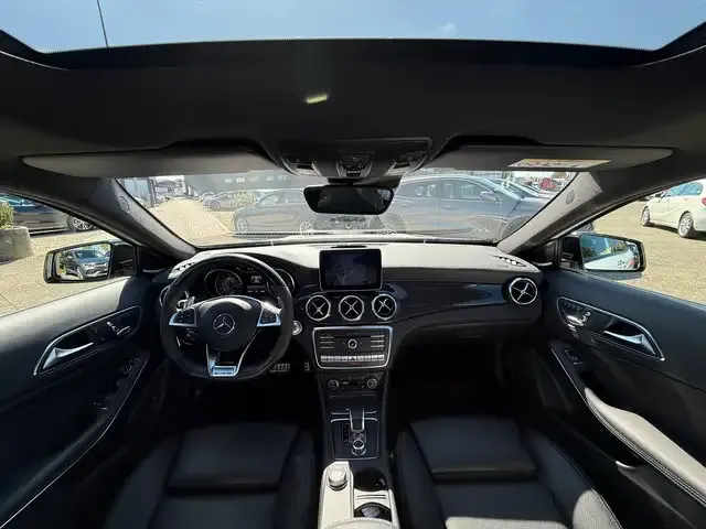 Mercedes-Benz GLA 45 AMG