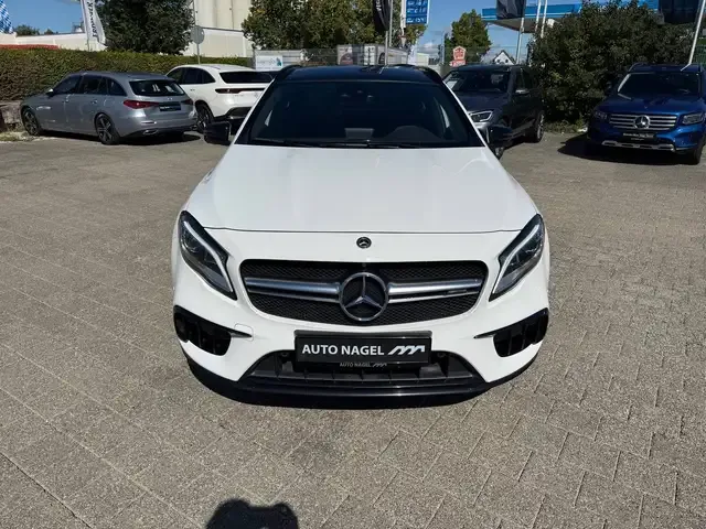 Mercedes-Benz GLA 45 AMG