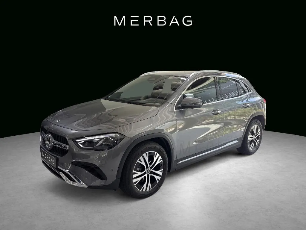 Mercedes-Benz GLA 200