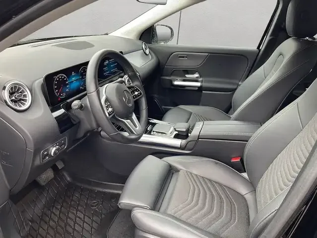 Mercedes-Benz EQA 250