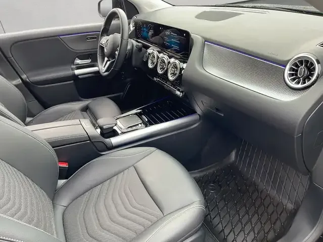 Mercedes-Benz EQA 250