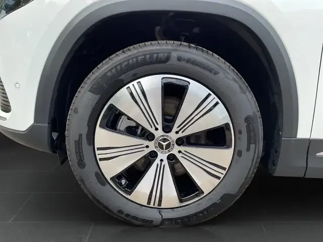 Mercedes-Benz EQA 300