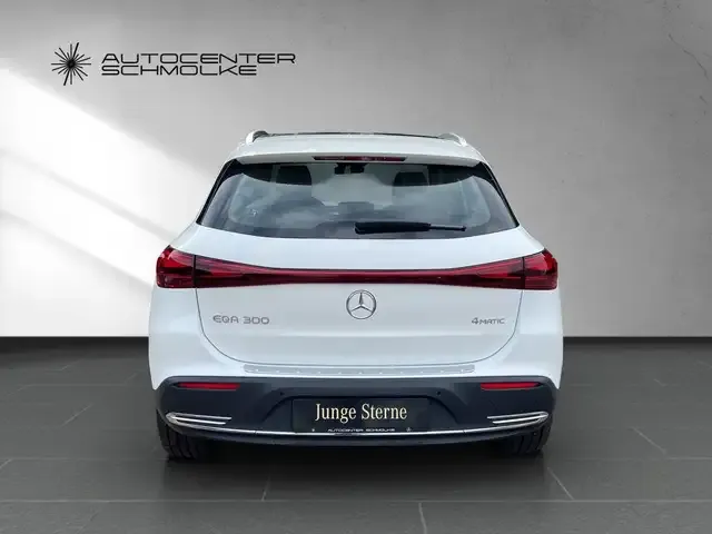 Mercedes-Benz EQA 300