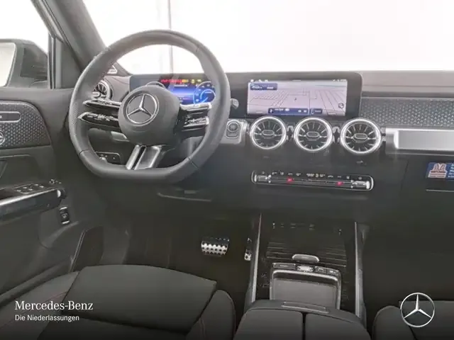 Mercedes-Benz EQB 300