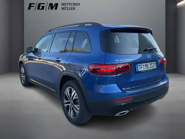 Mercedes-Benz GLB 200