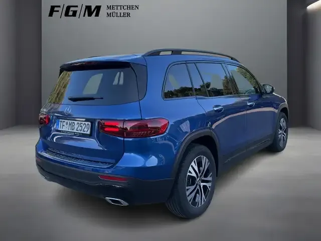 Mercedes-Benz GLB 200