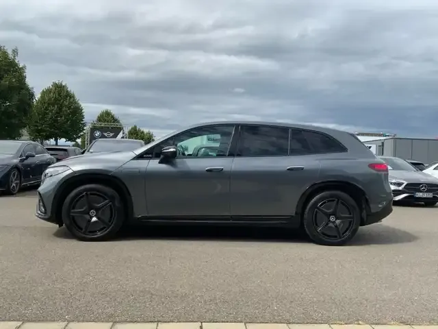 Mercedes-Benz EQS SUV