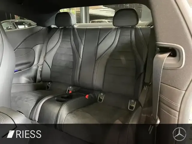 Mercedes-Benz CLE 300