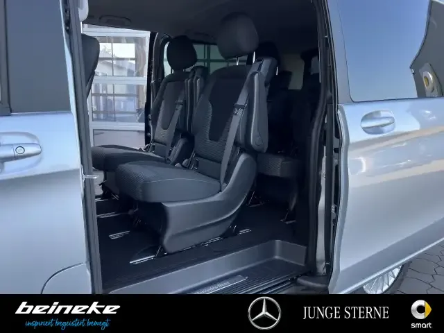 Mercedes-Benz V 250