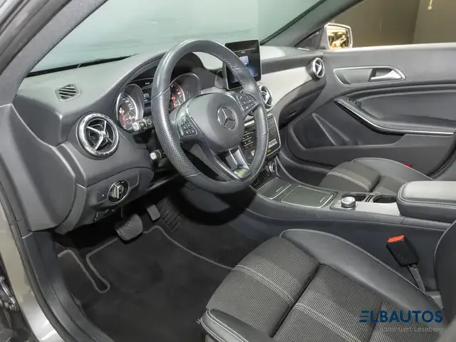 Mercedes-Benz CLA 180