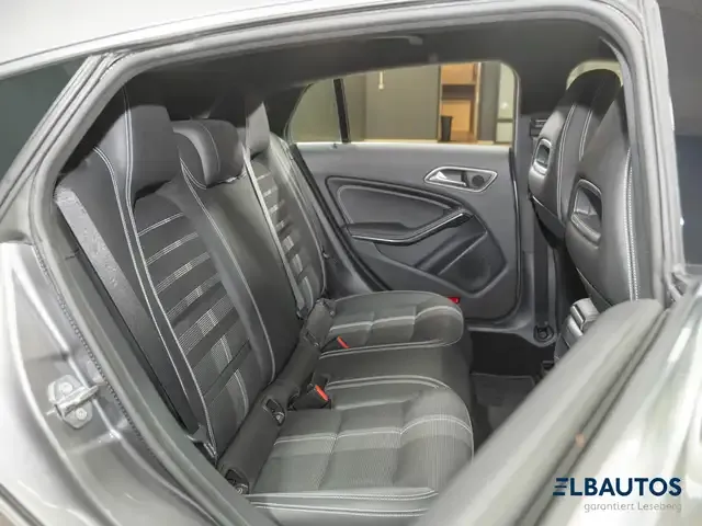 Mercedes-Benz CLA 180