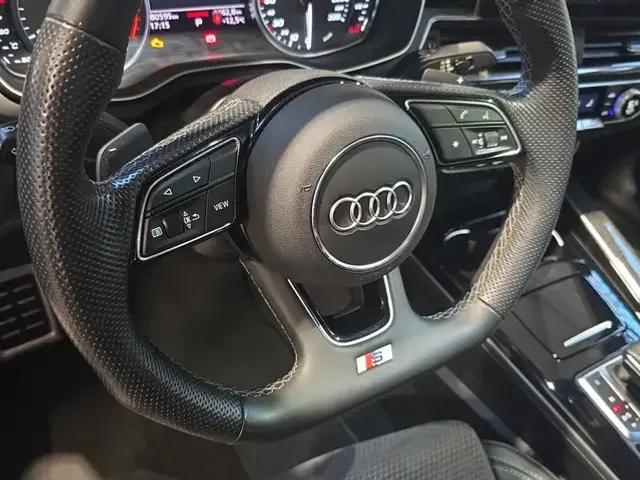 Audi S5
